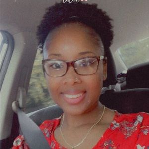 Meet your Posher, Victoria